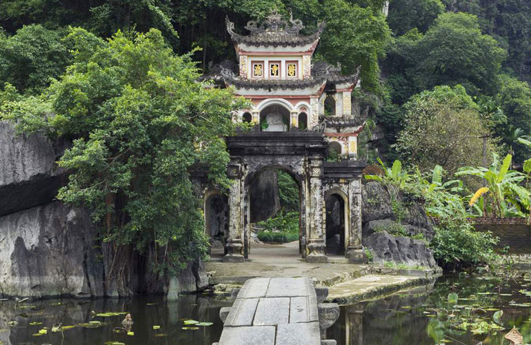 Bich Dong Pagoda