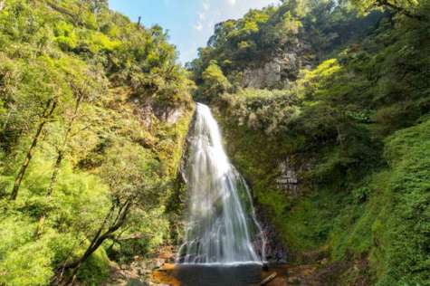 You will arrive at the captivating Love Waterfall