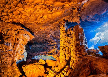 Sung Sot Cave – Tuan Chau Harbor – Hanoi (B, L)