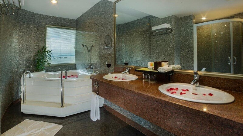 Halong Plaza Hotel