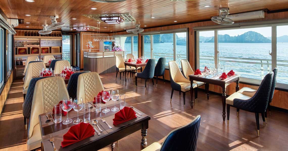 Cozy Bay Premium Cruise