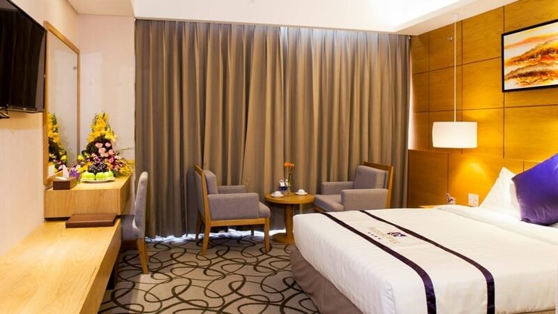 Iris Hotel